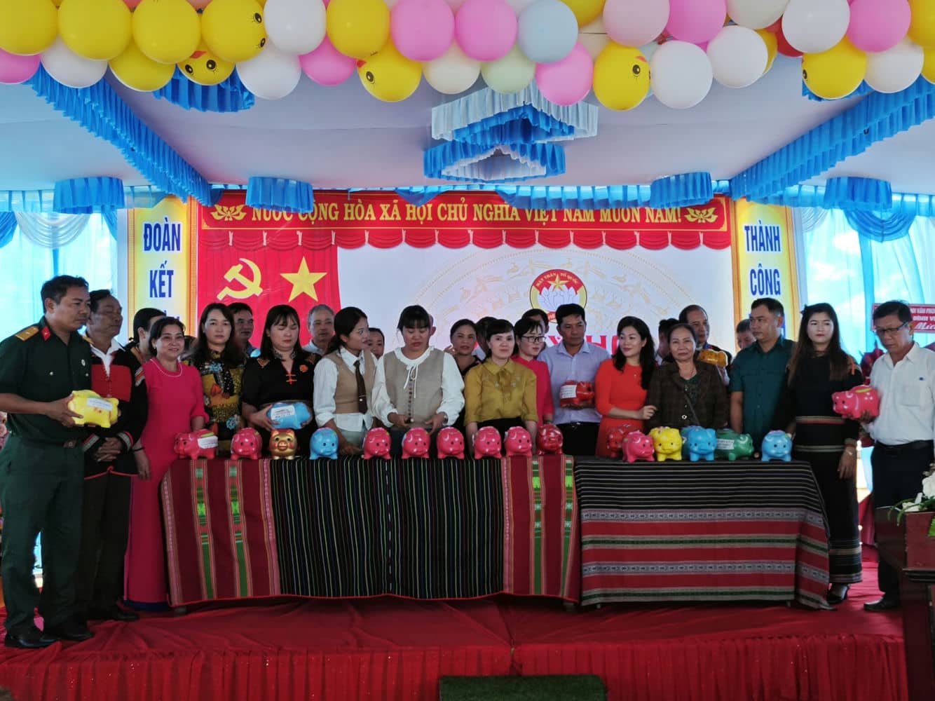 Xã Cư Suê đồng loạt tổ chức Ngày hội Đại đoàn kết toàn dân tộc ở các khu dân cư